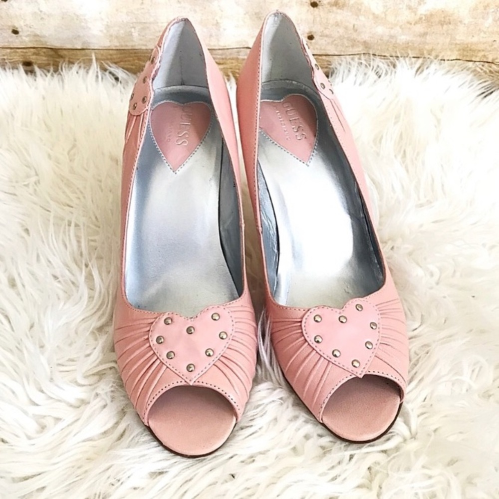 Guess heart stiletto peep toe heels💕